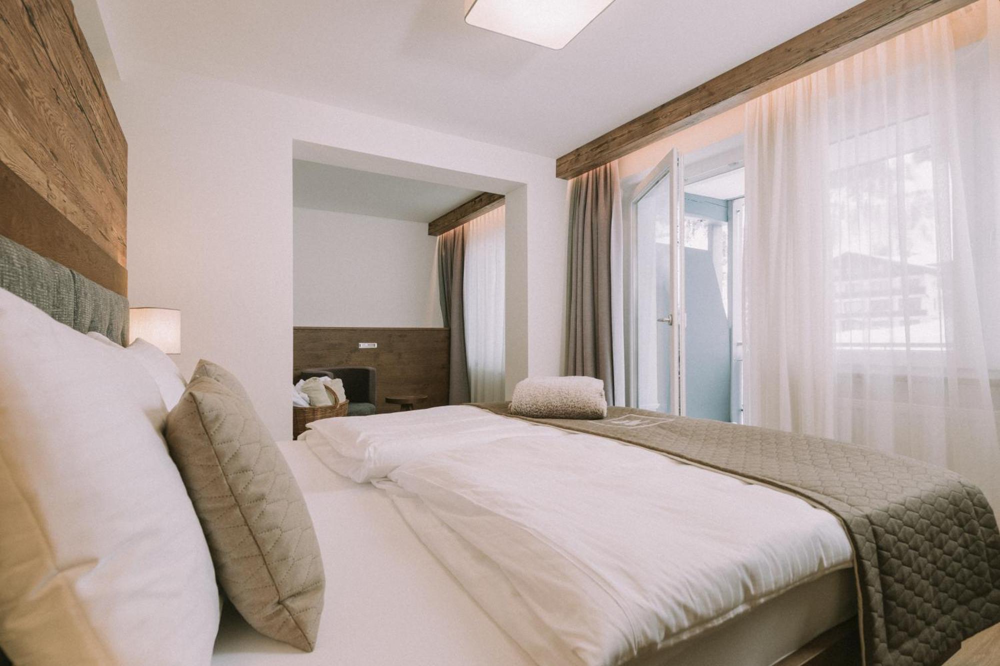 Hotel Montana โอเบอร์เทาเอิร์น ภายนอก รูปภาพ