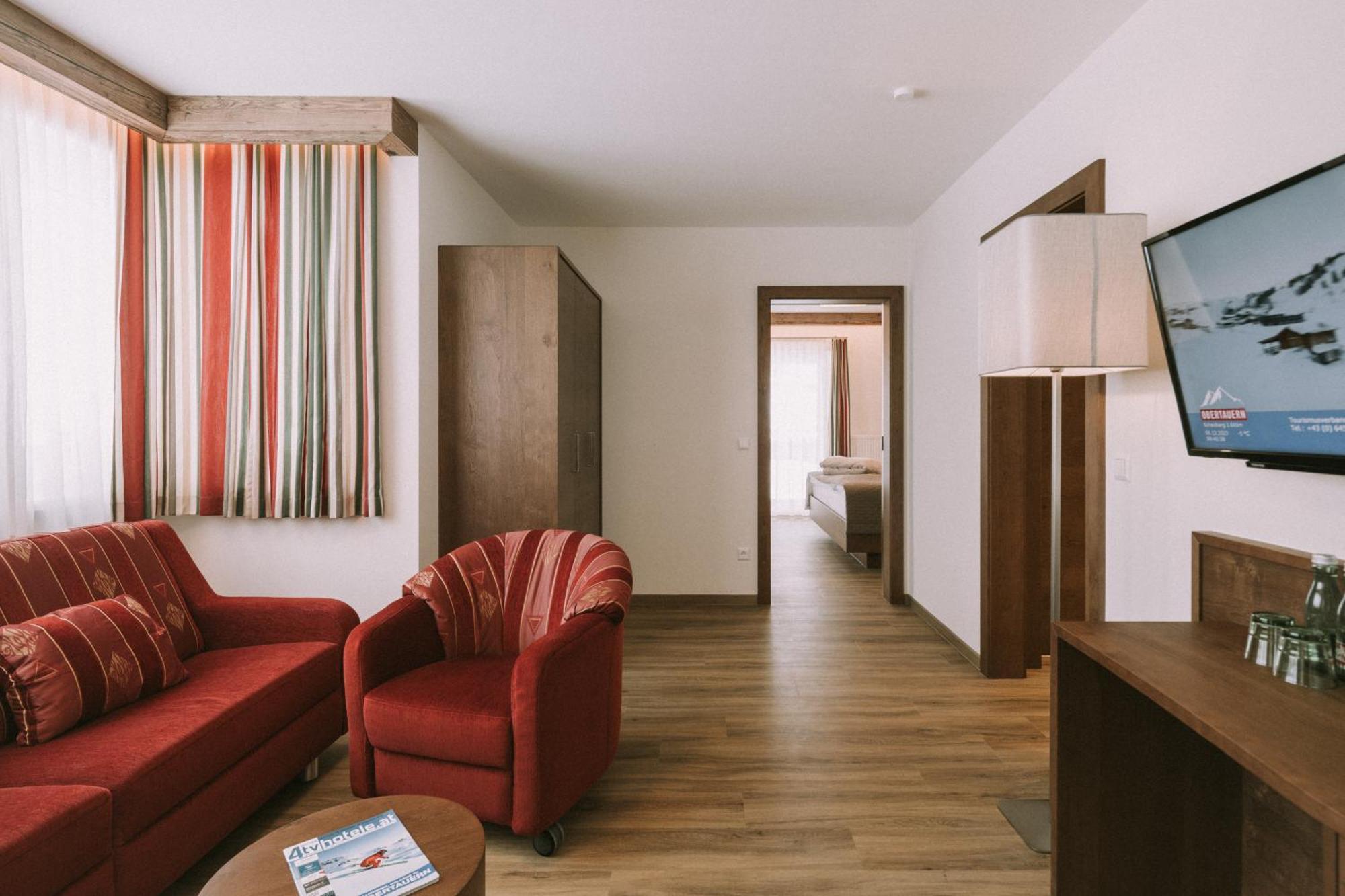 Hotel Montana โอเบอร์เทาเอิร์น ภายนอก รูปภาพ