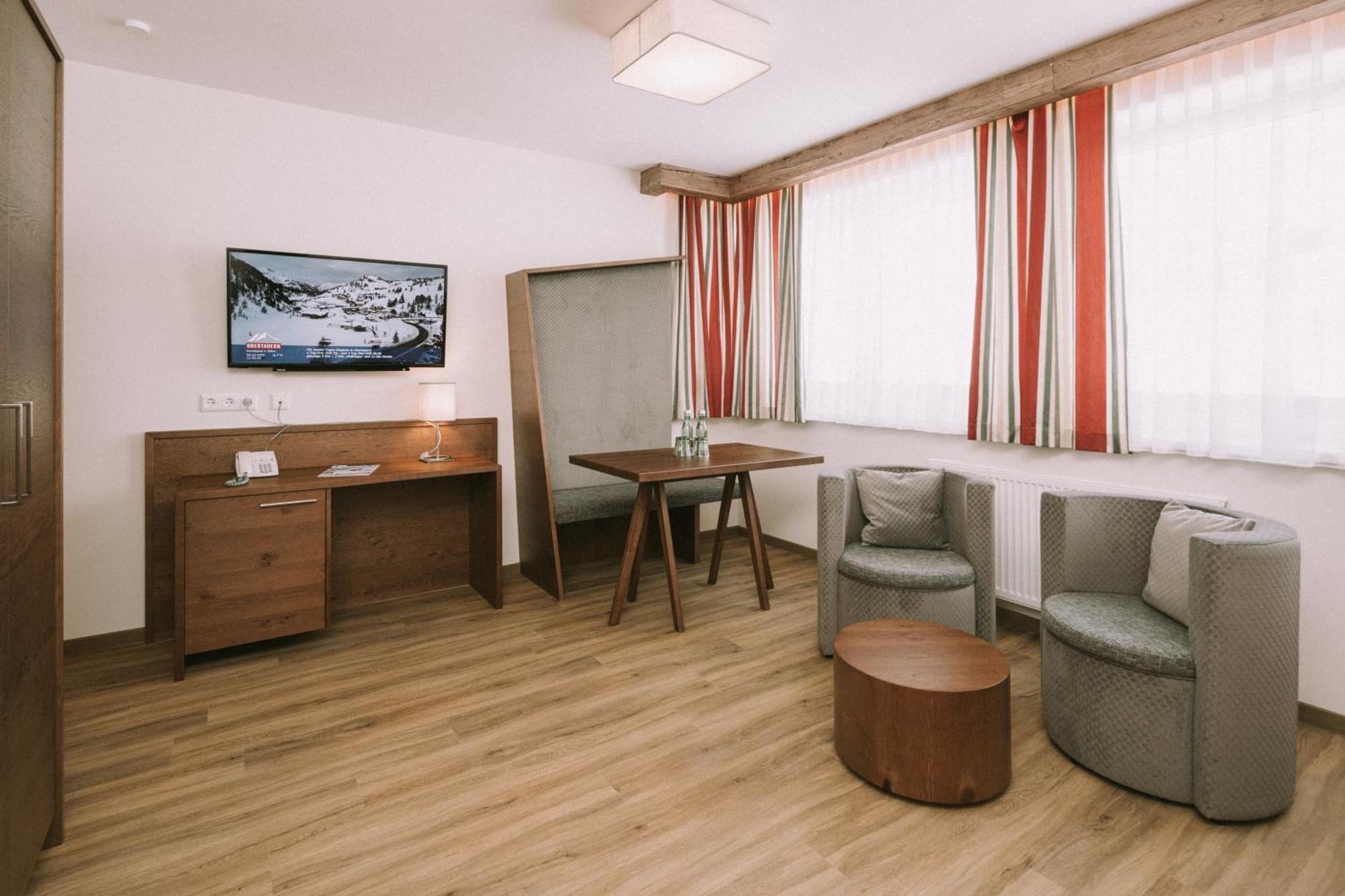 Hotel Montana โอเบอร์เทาเอิร์น ภายนอก รูปภาพ